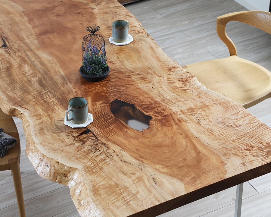 縮み杢特集！ – 一枚板テーブル、無垢材 天板の販売【アトリエ木馬】
